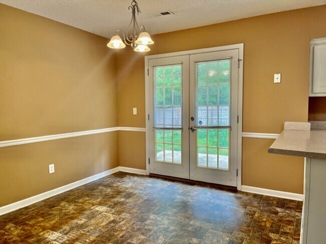 Foto del edificio - 84 Willowrun Dr