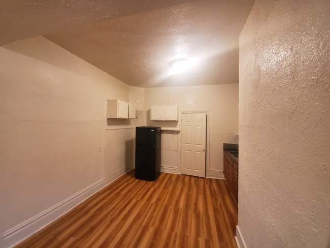 Foto del edificio - 2 Br Apartment on 28th St.