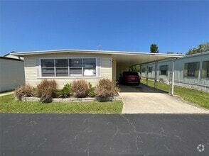 Building Photo - 10928 Poplar St NE
