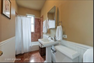 Primary Photo - 437 N Lombard Ave