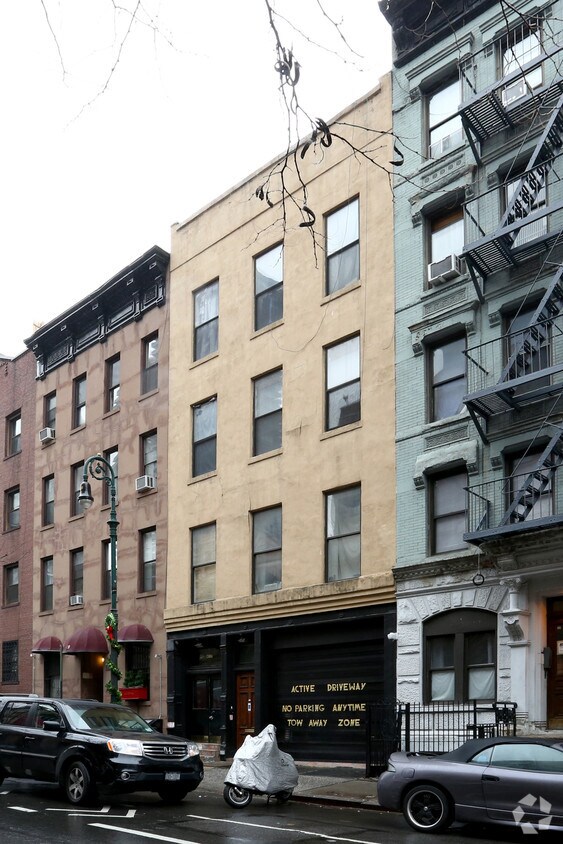 Primary Photo - 417 W 44th St