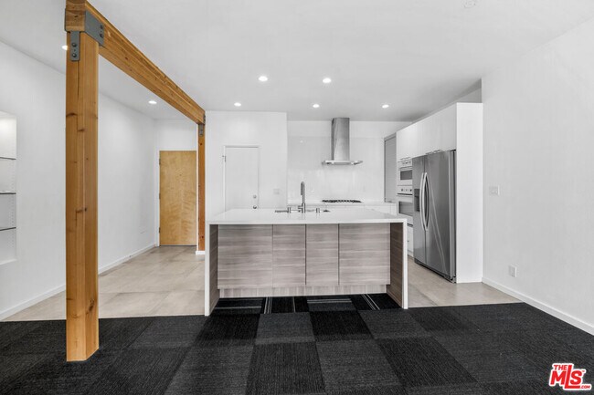 Foto del edificio - 2221 Ocean Ave