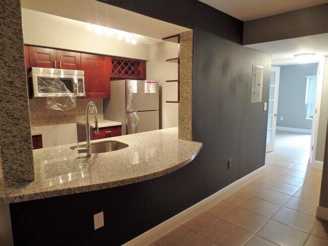 Foto del edificio - 2405 NW 33rd St