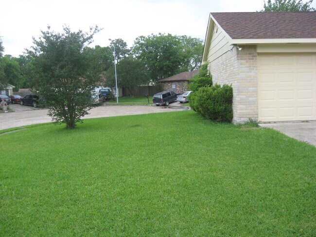 Foto del edificio - 1406 Crawley Ct
