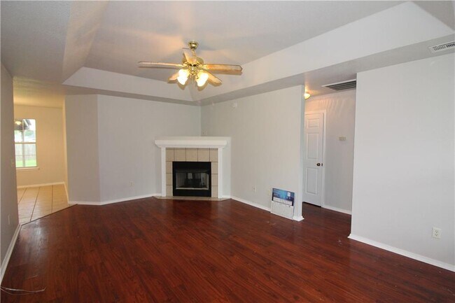 Foto del edificio - 501 Sun Meadow Dr