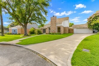 Building Photo - 20206 Lake Sherwood Dr