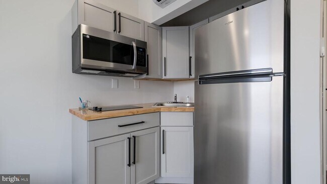 Foto del edificio - 4419 Ludlow St