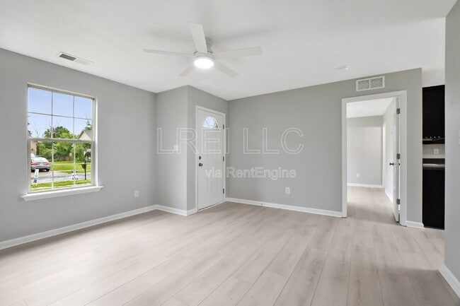 Building Photo - 222 Mud Hen Dr