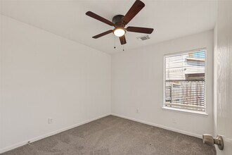 Building Photo - 4719 Silver Spruce Ln
