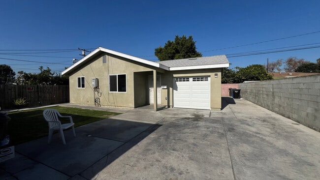 Photo - 6827 San Luis St House