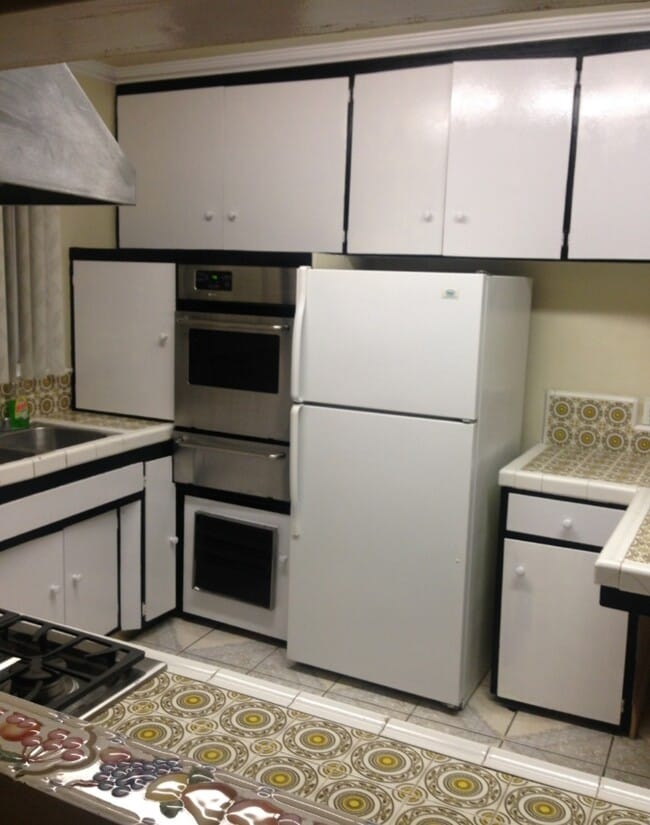 Building Photo - 421 Mavis Dr