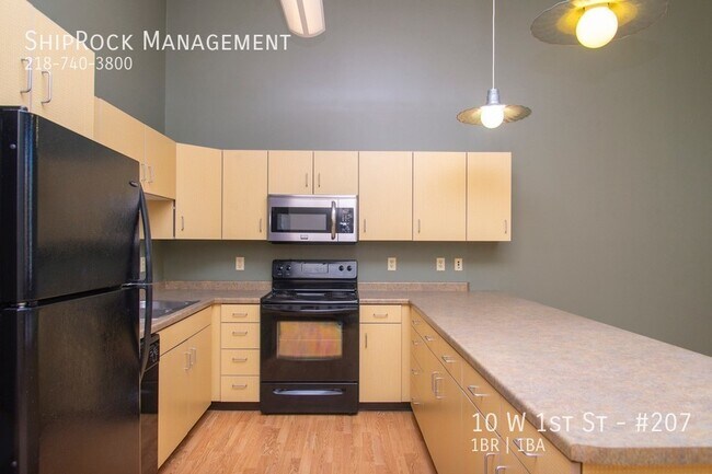 Building Photo - Bridgeman Russell Apartments #207