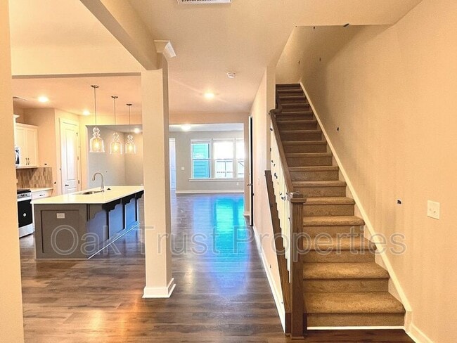 Building Photo - 117 Summer Tanager Dr