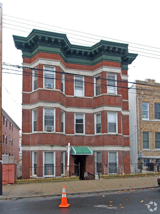 Building Photo - 1326-1328 67th St