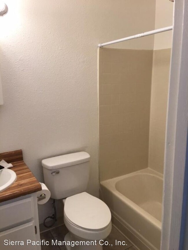Building Photo - 2 br, 1 bath House - 1259 Pasado Road #A