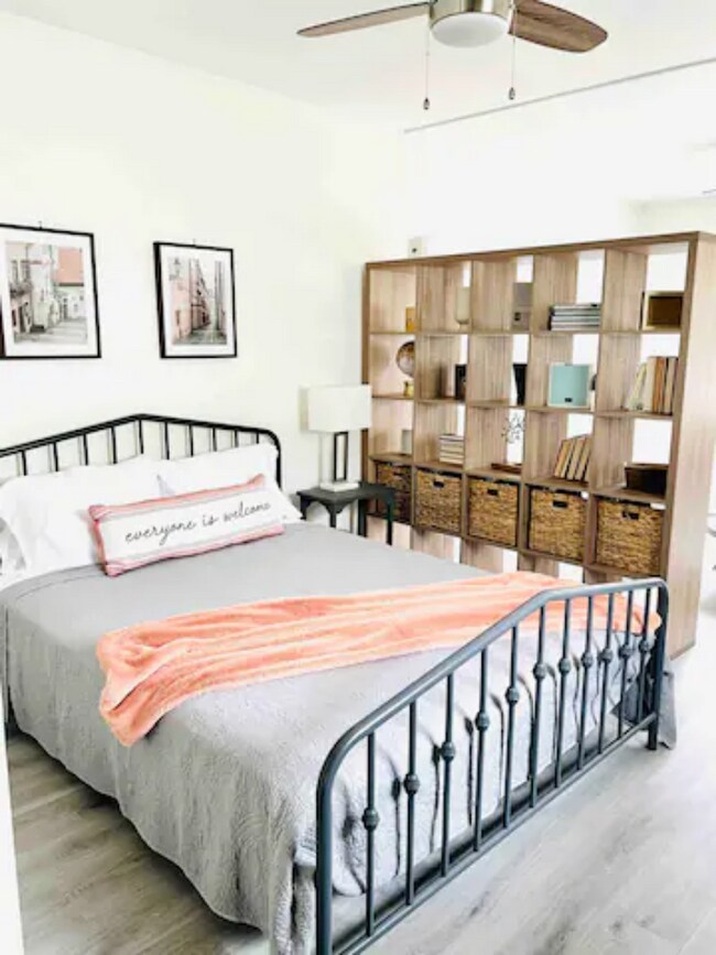 Foto del edificio - 779 McLendon Dr