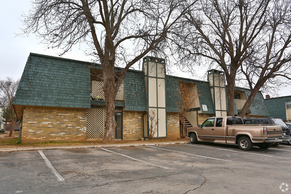 Rockwell Terrace Apartments Oklahoma City, OK