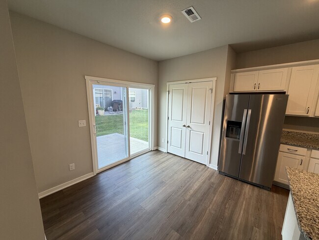 Foto del edificio - 3204 NW Greenwood St