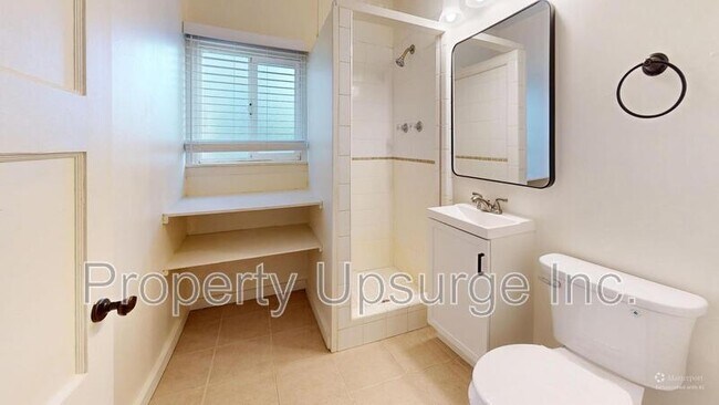 Foto del edificio - 640 Bird St