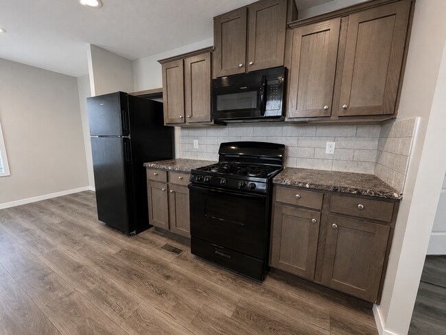 Building Photo - 38089 Marlene Dr