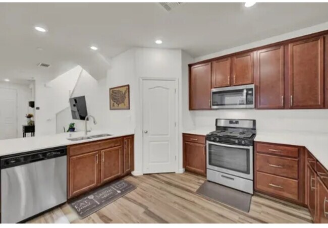 Foto del edificio - 3032 Bowden Square Way