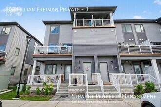 Building Photo - 802 Lillian Freiman Private