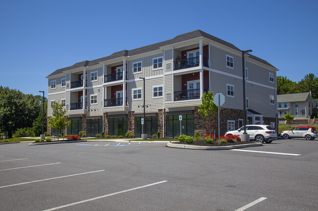 Building Photo - GKM 316 Primrose
