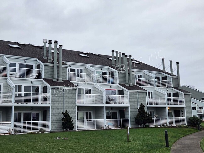 Foto del edificio - 153 N Hayden Bay Dr