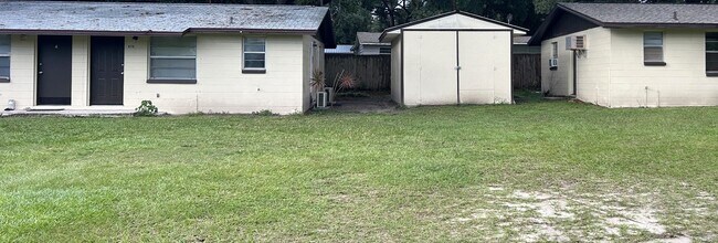 Foto del edificio - 8129 Cass Rd