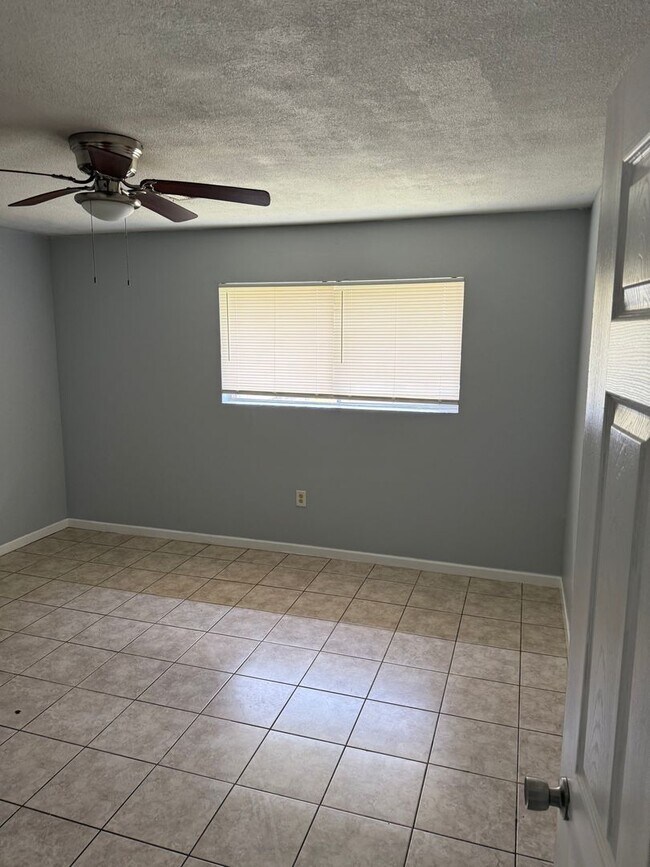 Foto del edificio - 3 Bedroom Single Family Home