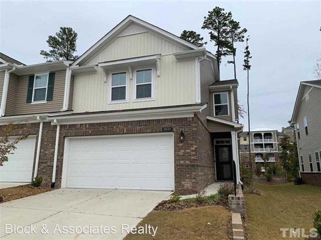 4 br, 3 bath House 1531 Glenwater Drive House for Rent in Cary, NC