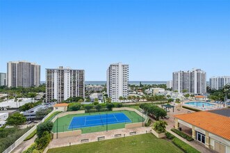 Building Photo - 3020 NE 32nd Ave