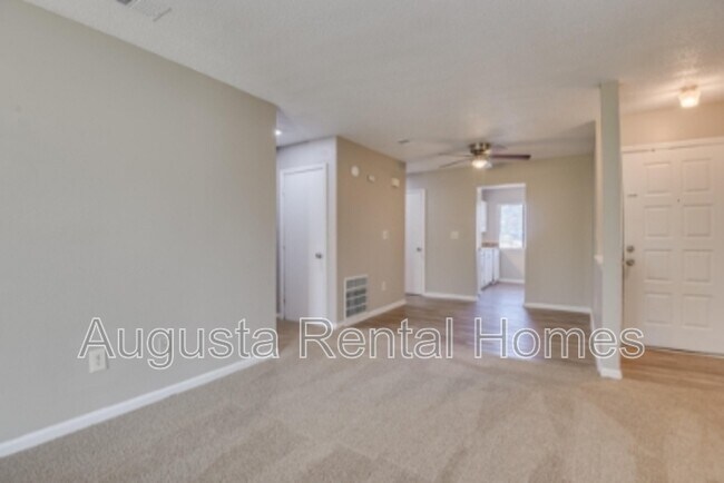 Foto del edificio - 2902A Ridge Court