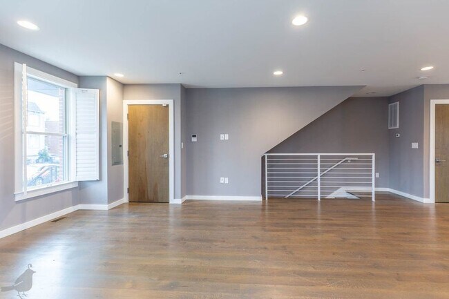 Building Photo - Terrific Two-Bedroom with Parking!