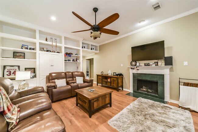 Foto del edificio - 9926 Elm Meadow Trail