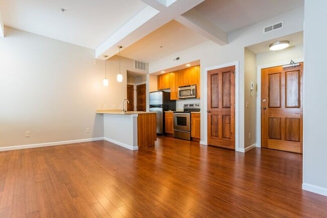 Building Photo - 181 N Main St