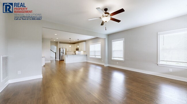 Foto del edificio - Gorgeous, Luxury home in Marymont Springs! Neighborhood pool and playground!