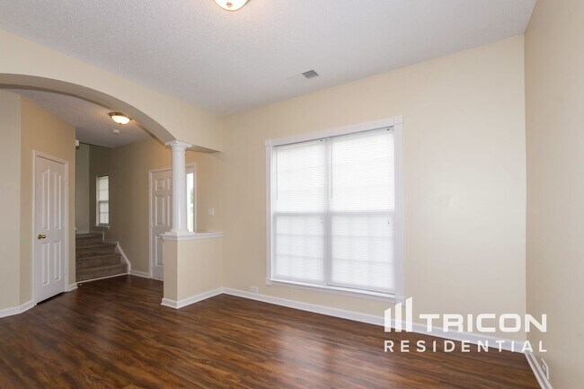 Building Photo - 4643 Fox Thorne Dr