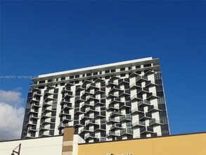 Building Photo - 5300 Paseo Blvd