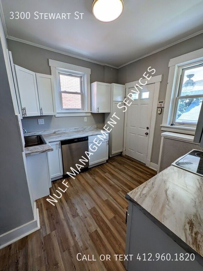 Foto del edificio - 3300 Stewart St