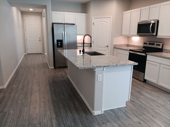 Building Photo - 1160 Vallecito Loop NW