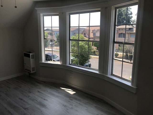 Building Photo - 733 E 32nd St