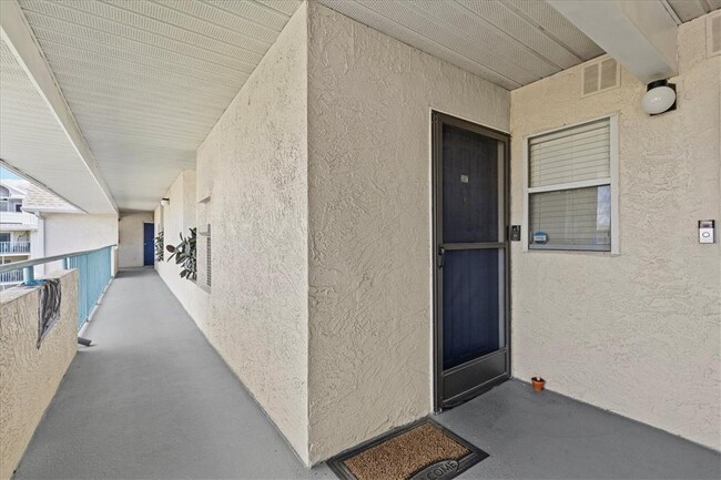 Foto del edificio - 5537 Sea Forest Dr