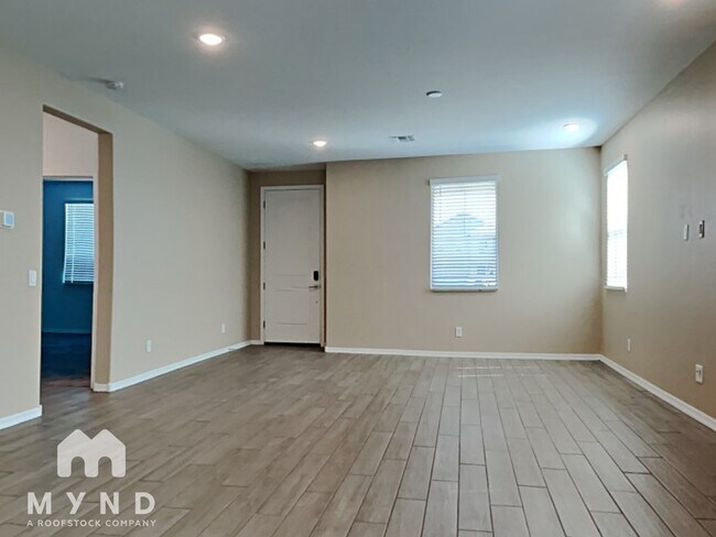 Foto del edificio - 1066 S 151st Ln