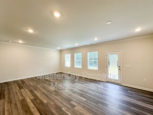 Building Photo - 4905 Arkose Dr
