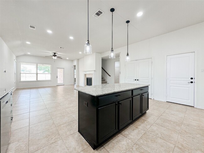 Building Photo - 25322 Alverstone Drive