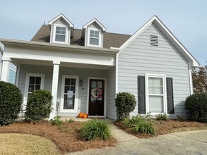 Building Photo - 230 Sweet Bay Dr