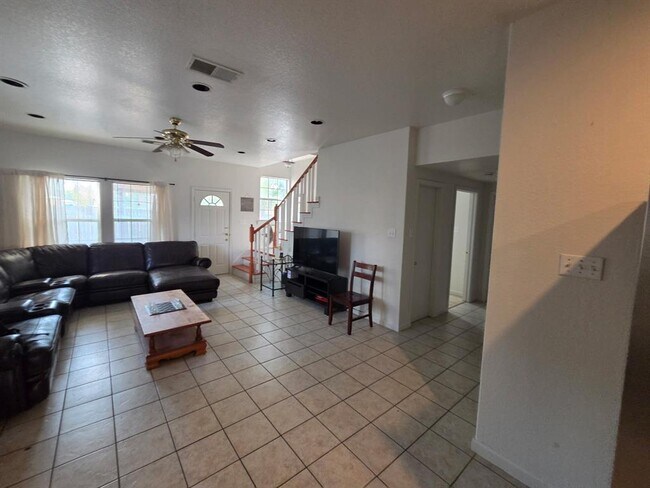 Building Photo - 4703 Harmon Ave