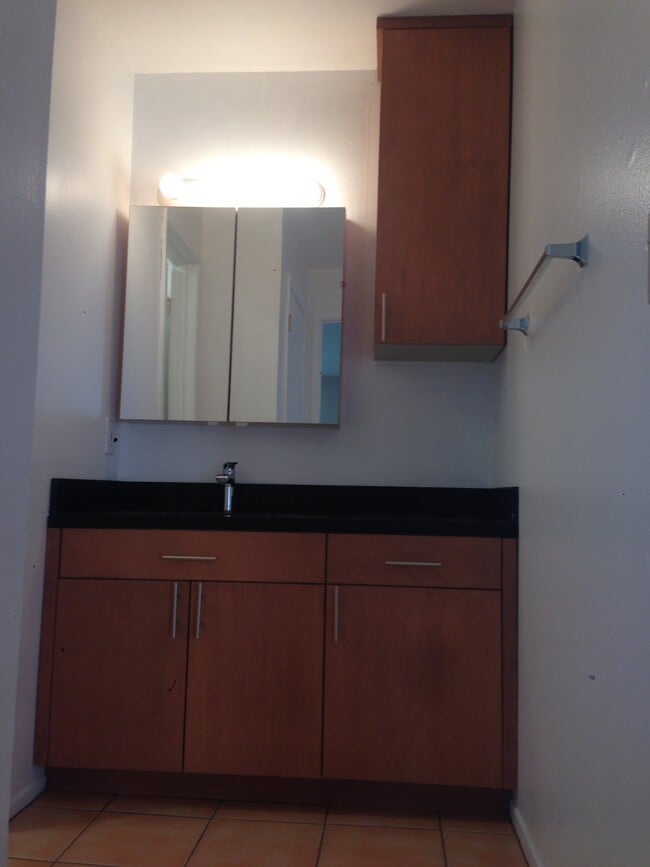 Foto del edificio - 333 Mathilda Dr