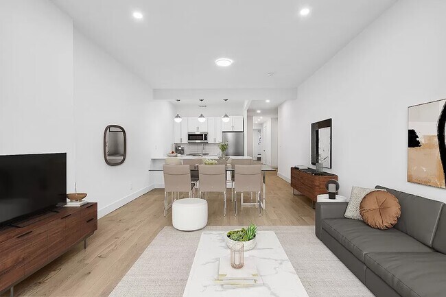 Building Photo - 419 3rd St.
